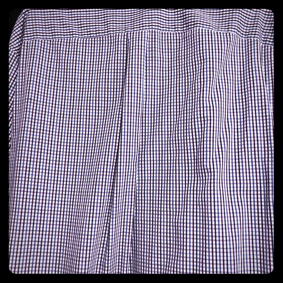 Men’s short sleeve button up shirt. - Picture 1 of 3